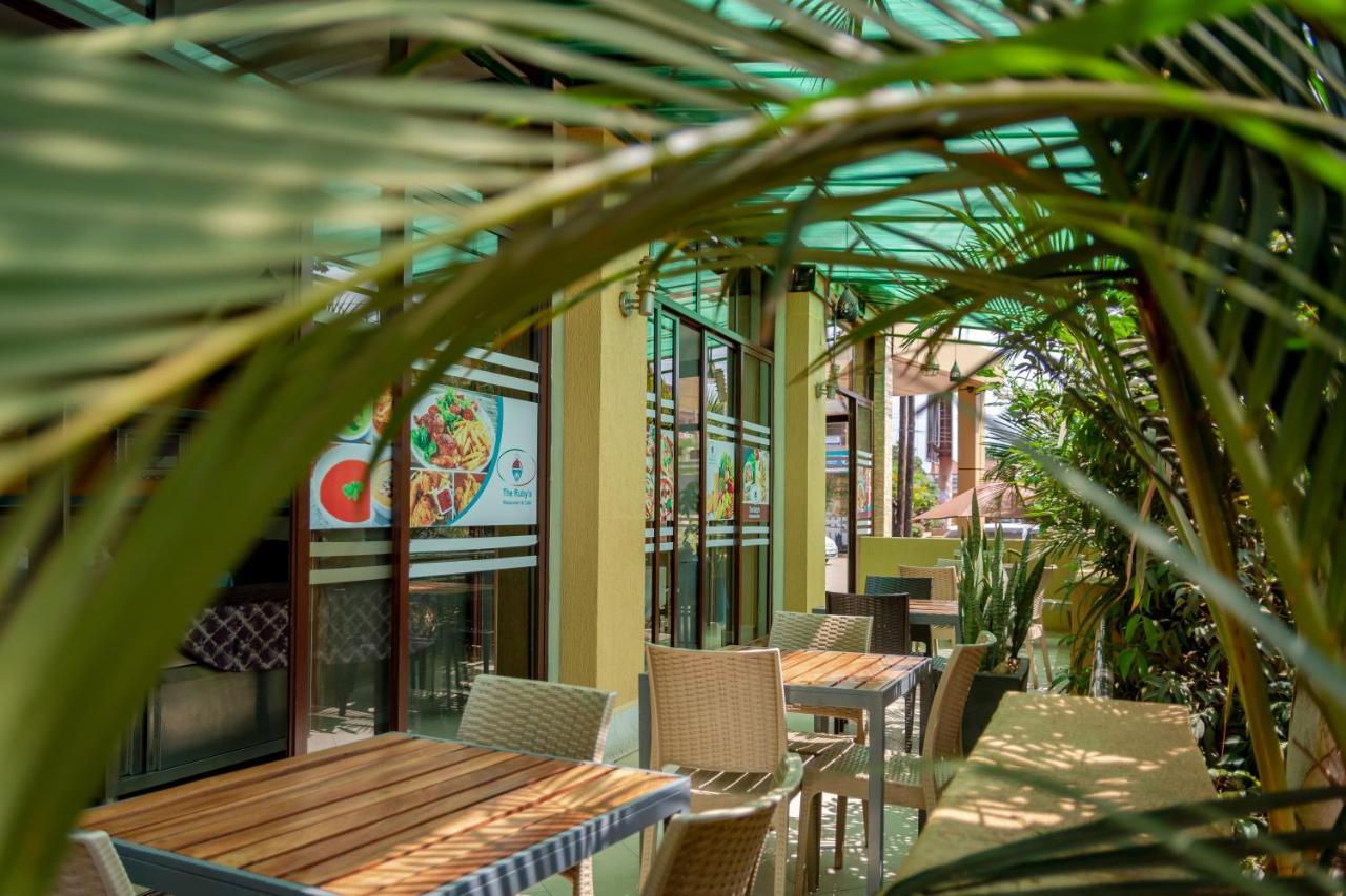 Hillside Plaza Hotel Kampala Exterior foto