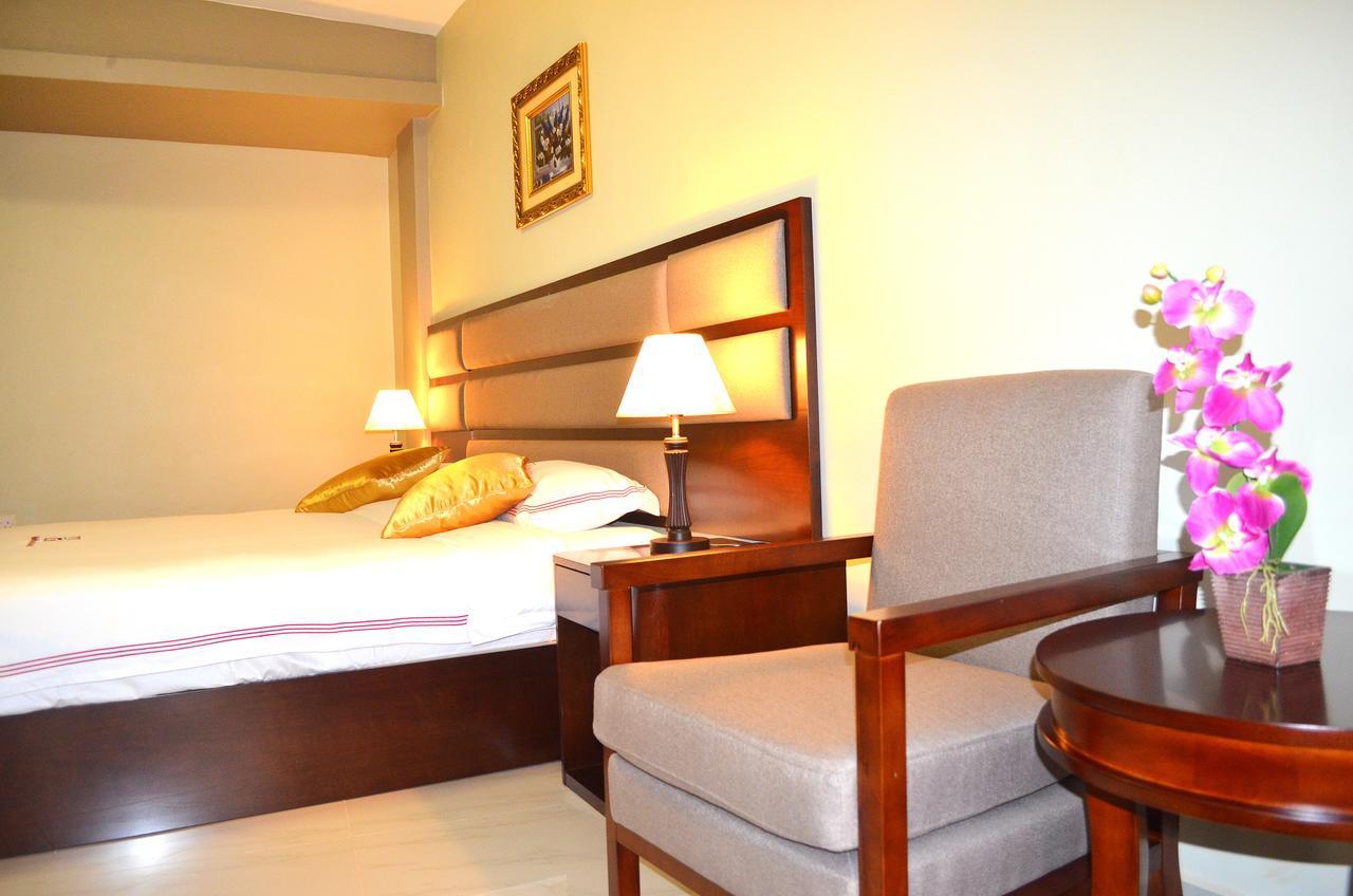 Hillside Plaza Hotel Kampala Exterior foto
