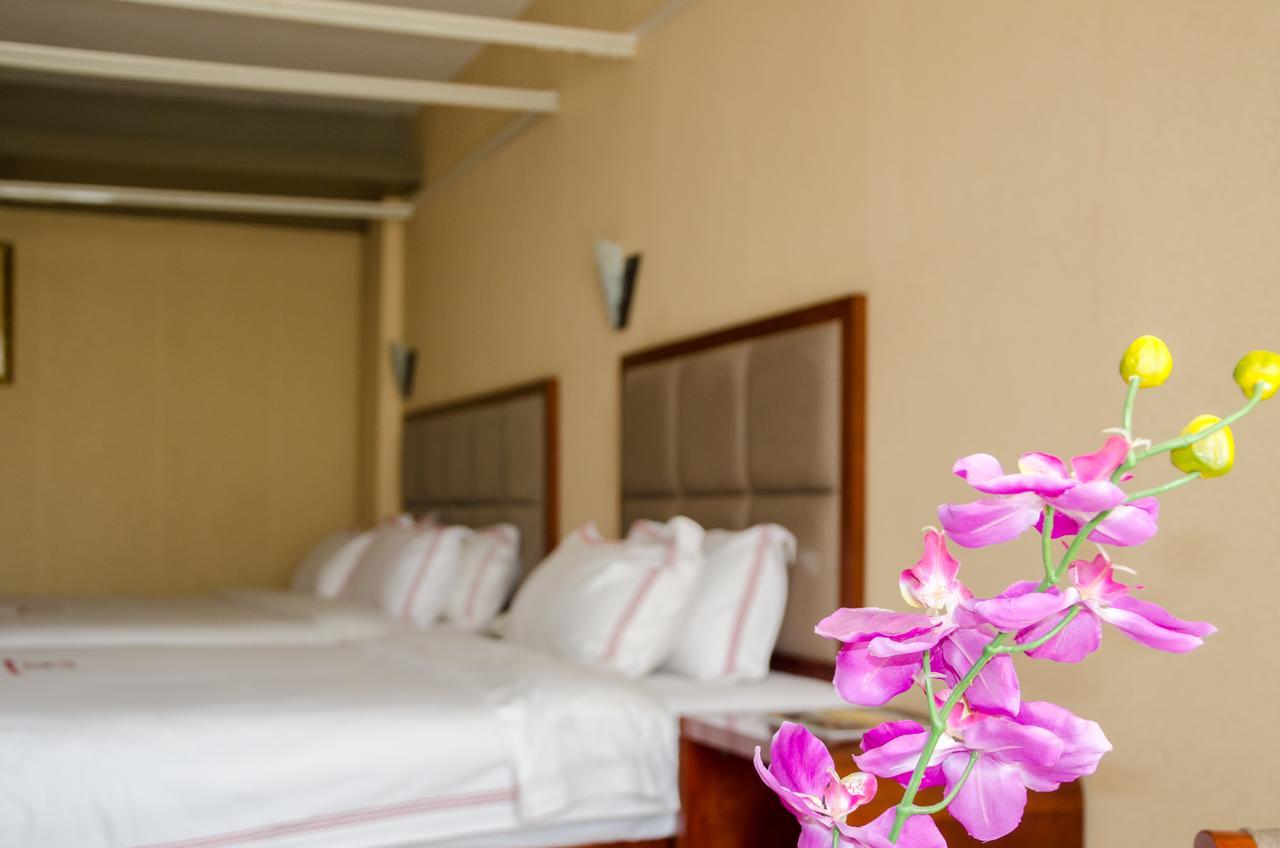 Hillside Plaza Hotel Kampala Exterior foto