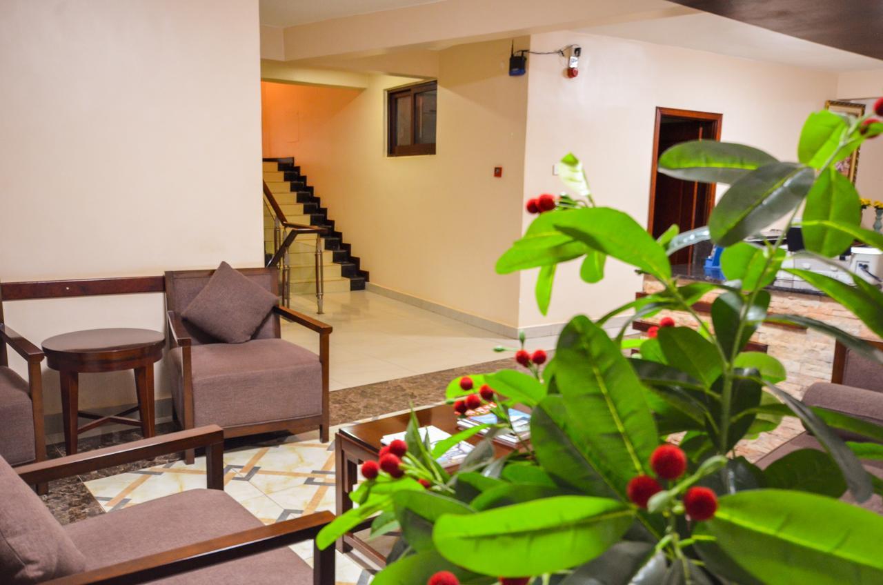 Hillside Plaza Hotel Kampala Exterior foto