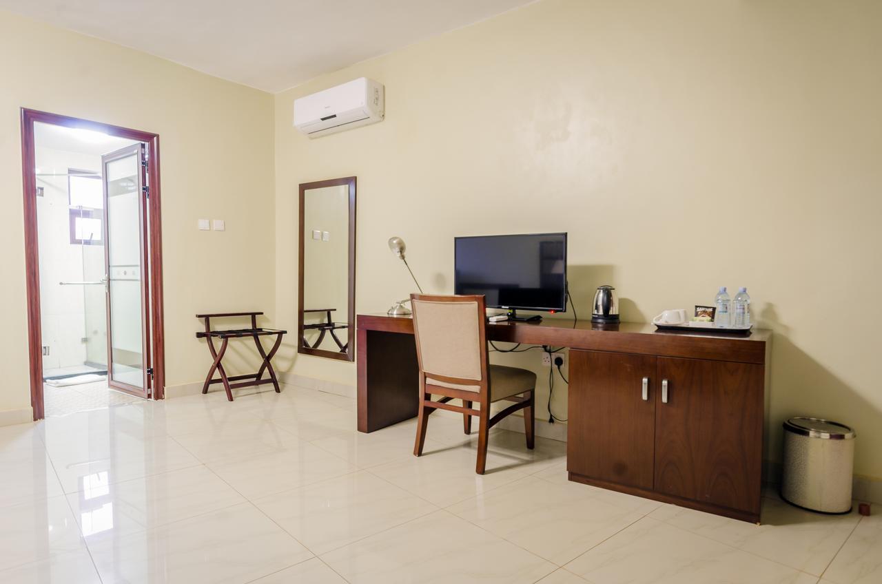 Hillside Plaza Hotel Kampala Exterior foto